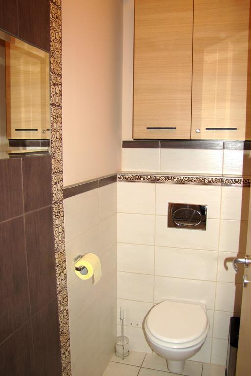 Dunalux Apartman Γκιόρ Δωμάτιο φωτογραφία